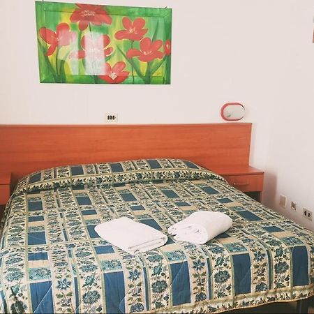 Hotel Miramonti Claviere Buitenkant foto