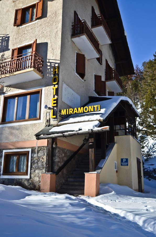 Hotel Miramonti Claviere Buitenkant foto
