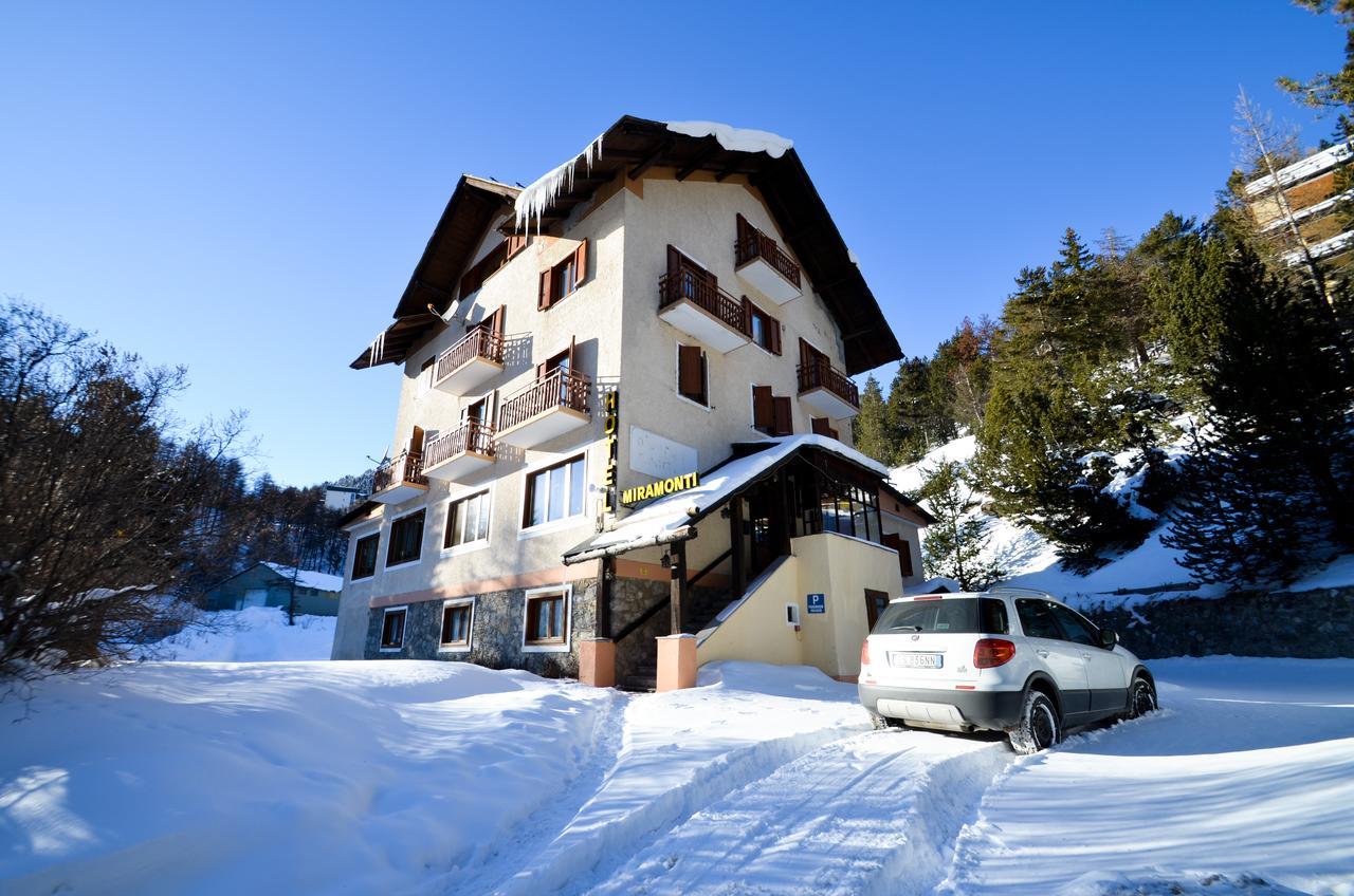 Hotel Miramonti Claviere Buitenkant foto